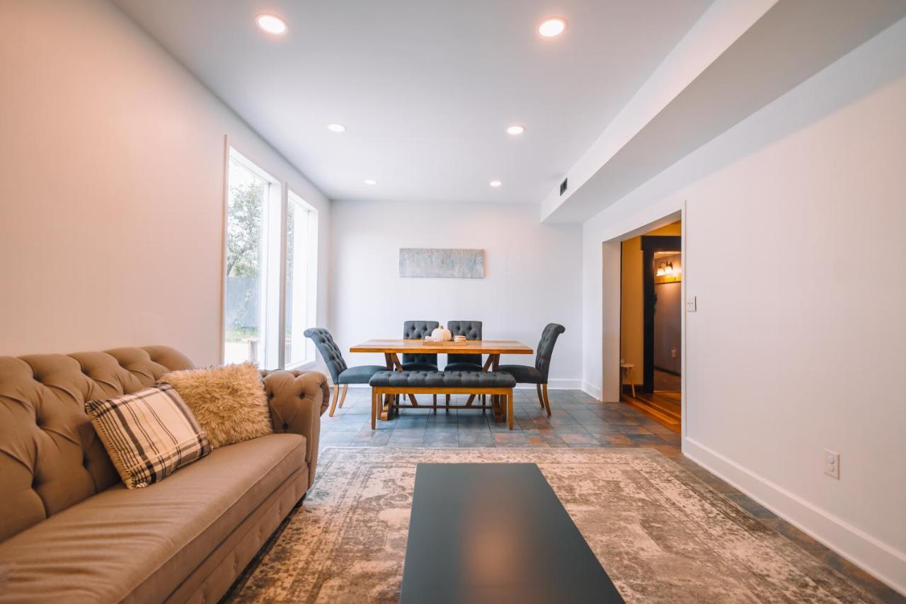 Downtown Escape Great For Large Families & Groups Villa Sugarcreek Eksteriør billede