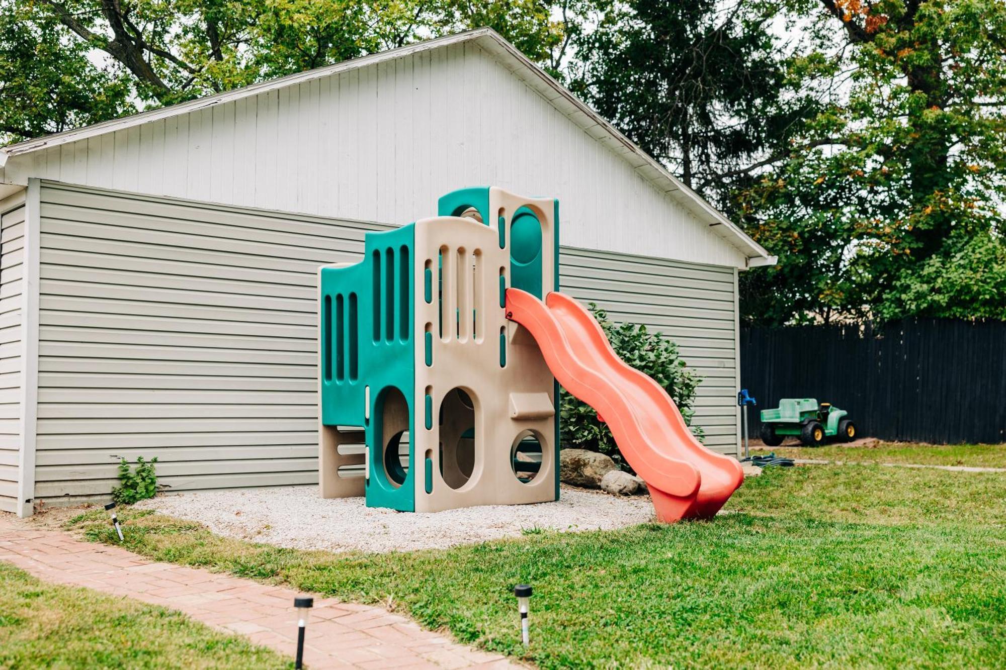 Downtown Escape Great For Large Families & Groups Villa Sugarcreek Eksteriør billede